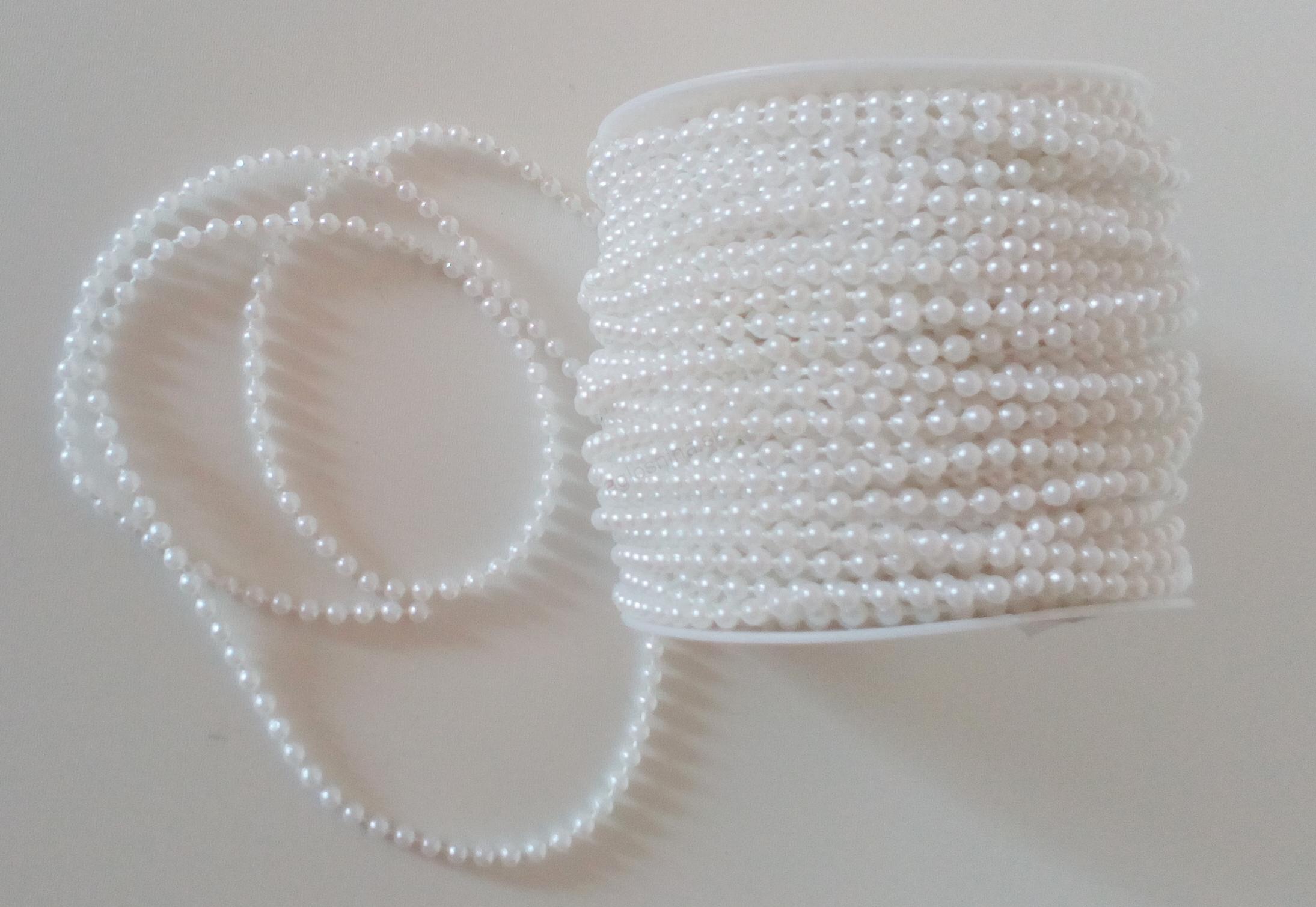 Dekoračná biela perla girlanda