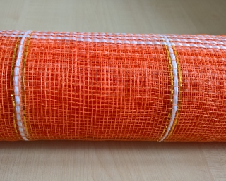 Dekoračná sieťka oranžová so zlatým  a bielym pásom